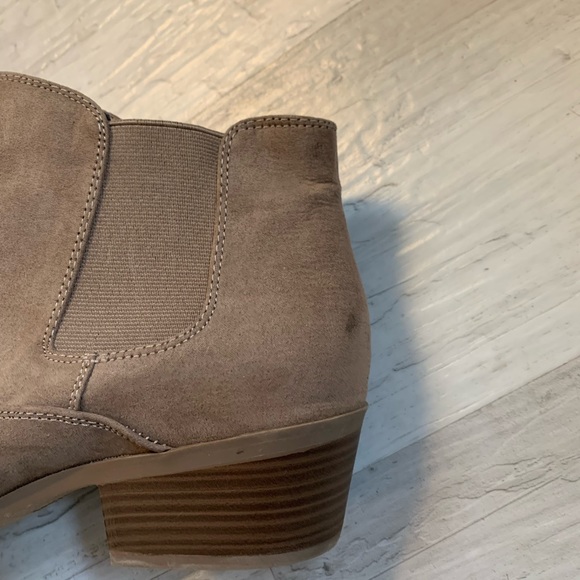 Arizona Tan Ankle Boots Size 11 - Picture 7 of 7